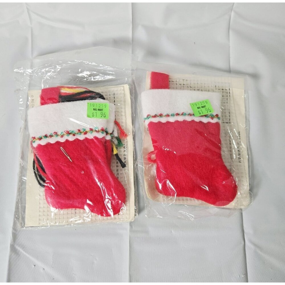 Vintage Plastic Canvas Kit Stocking Santa & Snowmen Stitching Craft Set Of 2 - Picture 3 of 3